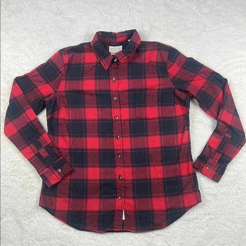 Plaid Red and Black Long Sleeve Shirt